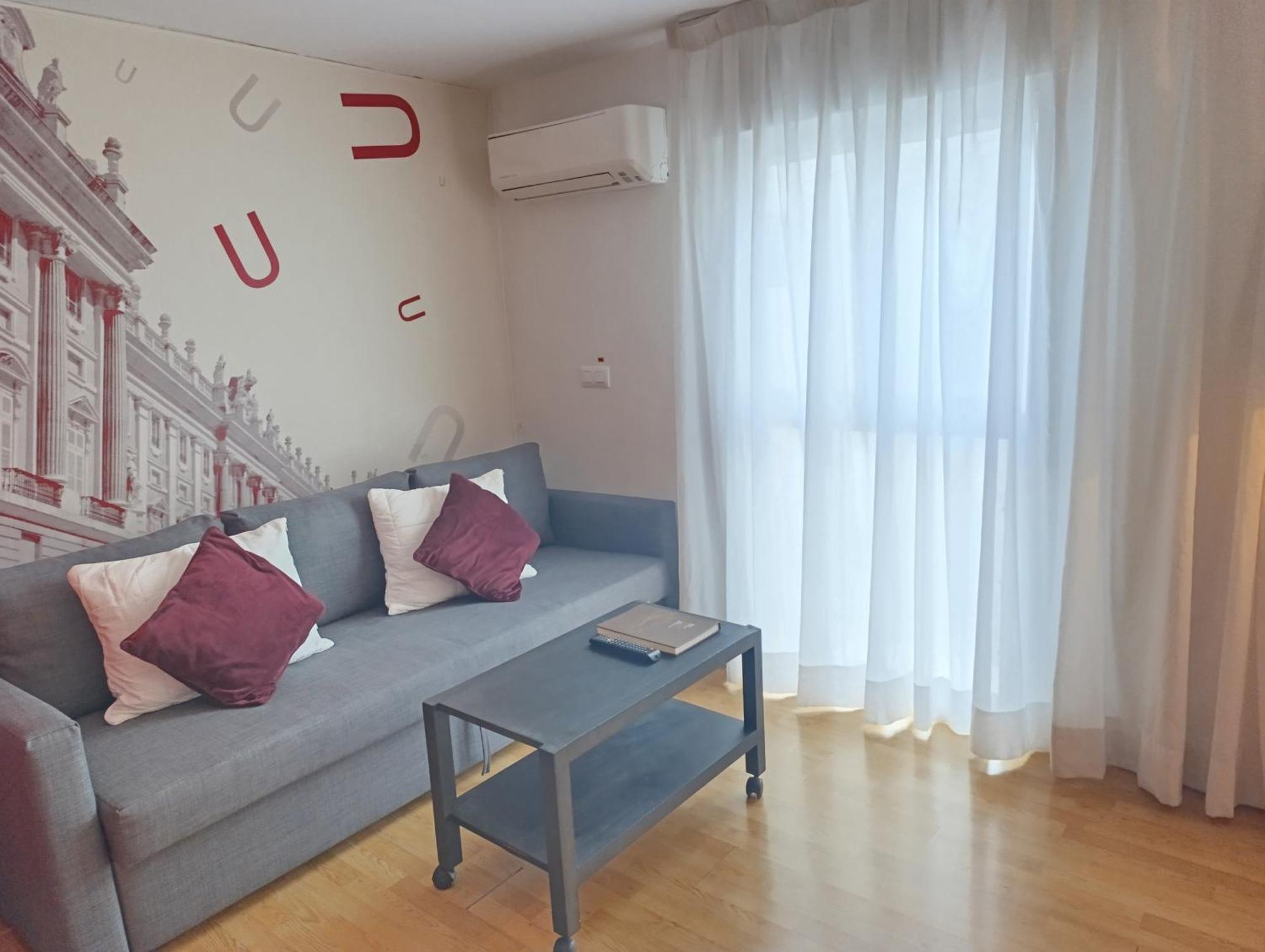 Apartamento En Huertas Мадрид Екстериор снимка